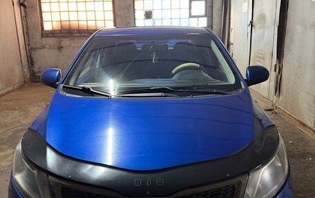 KIA Rio III рестайлинг, 2012 год, 600 000 рублей, 2 фотография