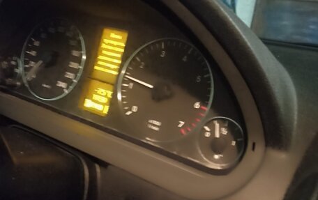 Mercedes-Benz A-Класс, 2012 год, 680 000 рублей, 7 фотография