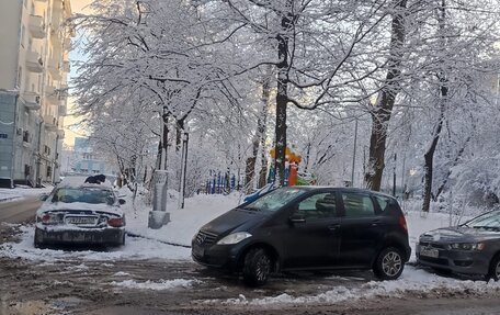 Mercedes-Benz A-Класс, 2012 год, 680 000 рублей, 4 фотография