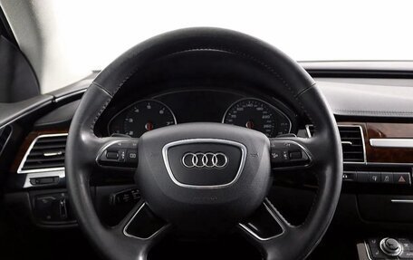 Audi A8, 2011 год, 1 700 000 рублей, 5 фотография