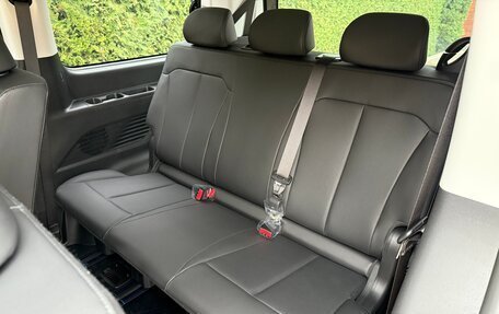 Hyundai Staria, 2024 год, 5 999 999 рублей, 18 фотография