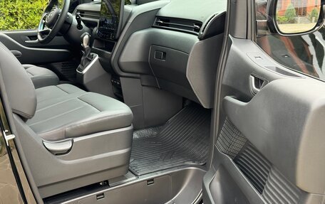 Hyundai Staria, 2024 год, 5 999 999 рублей, 24 фотография