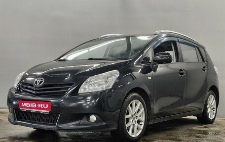 Toyota Verso I, 2012 год, 1 100 000 рублей, 1 фотография
