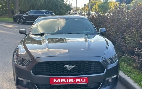 Ford Mustang VI рестайлинг, 2016 год, 2 100 000 рублей, 3 фотография