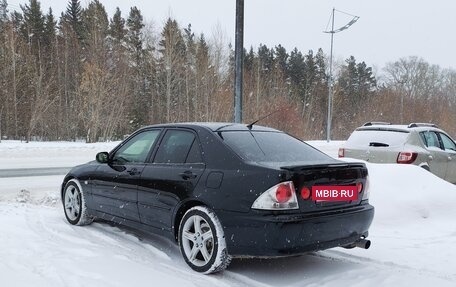 Lexus IS II рестайлинг 2, 2003 год, 1 050 000 рублей, 4 фотография