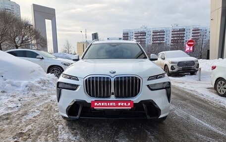 BMW X7, 2022 год, 11 900 000 рублей, 2 фотография
