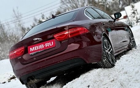 Jaguar XE I рестайлинг, 2016 год, 1 680 000 рублей, 4 фотография