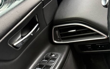 Jaguar XE I рестайлинг, 2016 год, 1 680 000 рублей, 11 фотография