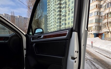 Volkswagen Touareg III, 2013 год, 2 000 000 рублей, 10 фотография