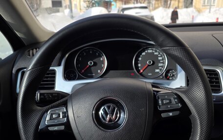 Volkswagen Touareg III, 2013 год, 2 000 000 рублей, 4 фотография