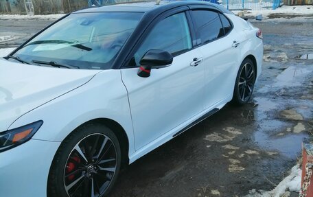 Toyota Camry, 2018 год, 2 800 000 рублей, 12 фотография