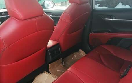 Toyota Camry, 2018 год, 2 800 000 рублей, 18 фотография