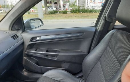 Opel Astra H, 2005 год, 570 000 рублей, 37 фотография