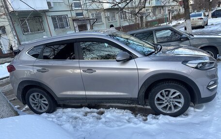 Hyundai Tucson III, 2016 год, 2 100 000 рублей, 12 фотография