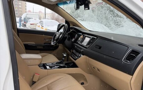 KIA Carnival III, 2019 год, 3 000 000 рублей, 11 фотография