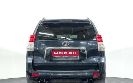 Toyota Land Cruiser Prado 150 рестайлинг 2, 2011 год, 2 497 000 рублей, 6 фотография