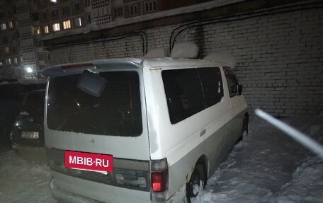 Mazda Bongo Friendee i рестайлинг, 1998 год, 300 000 рублей, 4 фотография