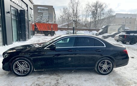 Mercedes-Benz E-Класс, 2020 год, 4 150 000 рублей, 4 фотография