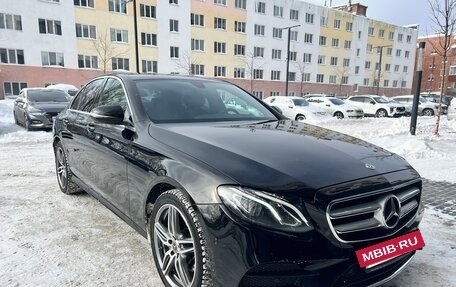 Mercedes-Benz E-Класс, 2020 год, 4 150 000 рублей, 9 фотография