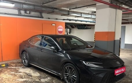 Toyota Camry, 2025 год, 4 150 000 рублей, 2 фотография