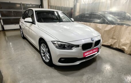 BMW 3 серия, 2018 год, 2 750 000 рублей, 10 фотография