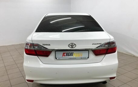 Toyota Camry, 2016 год, 1 730 000 рублей, 4 фотография