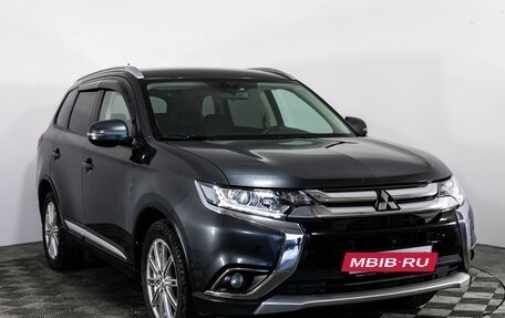 Mitsubishi Outlander III рестайлинг 3, 2016 год, 1 999 000 рублей, 3 фотография
