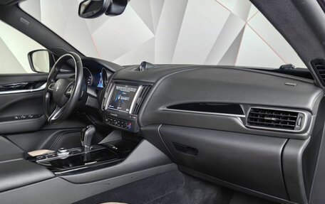 Maserati Levante I, 2018 год, 3 790 000 рублей, 13 фотография