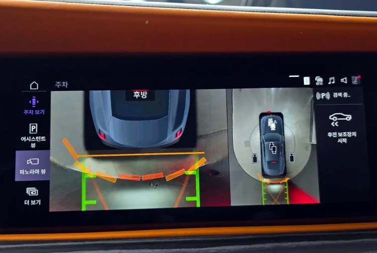 Rolls-Royce Flying Spur, 2024 год, 50 550 000 рублей, 14 фотография