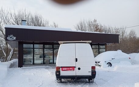 Volkswagen Transporter T4, 2001 год, 850 000 рублей, 1 фотография