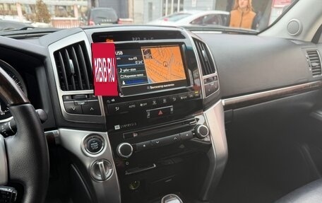 Toyota Land Cruiser 200, 2015 год, 3 990 000 рублей, 13 фотография