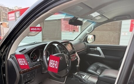 Toyota Land Cruiser 200, 2015 год, 3 990 000 рублей, 10 фотография