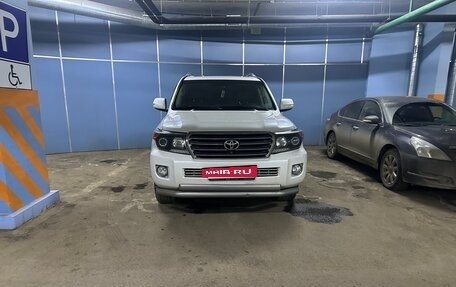 Toyota Land Cruiser 200, 2014 год, 4 450 000 рублей, 2 фотография