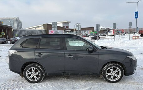 Mitsubishi Outlander III рестайлинг 3, 2012 год, 850 000 рублей, 4 фотография