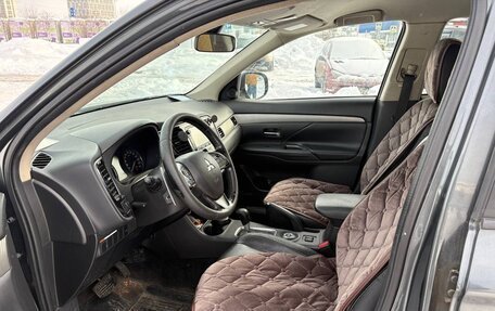 Mitsubishi Outlander III рестайлинг 3, 2012 год, 850 000 рублей, 13 фотография
