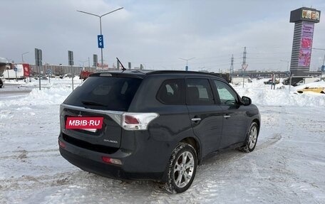 Mitsubishi Outlander III рестайлинг 3, 2012 год, 850 000 рублей, 5 фотография