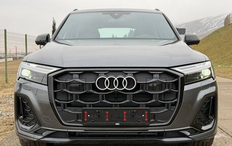 Audi Q7, 2025 год, 10 800 000 рублей, 10 фотография