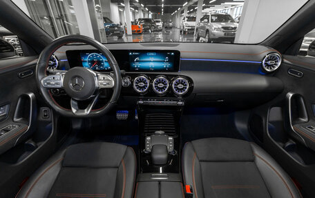 Mercedes-Benz CLA, 2020 год, 2 990 000 рублей, 8 фотография