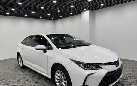 Toyota Corolla, 2022 год, 1 350 001 рублей, 3 фотография