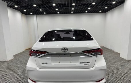 Toyota Corolla, 2022 год, 1 350 001 рублей, 5 фотография