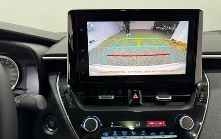 Toyota Corolla, 2022 год, 1 350 001 рублей, 10 фотография