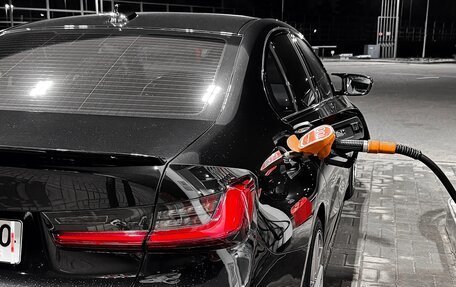 BMW 3 серия, 2019 год, 3 500 000 рублей, 19 фотография