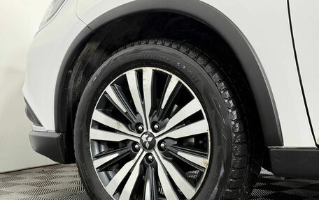 Mitsubishi Outlander III рестайлинг 3, 2020 год, 2 600 000 рублей, 21 фотография