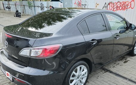 Mazda 3, 2011 год, 750 000 рублей, 2 фотография