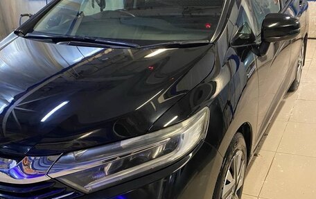 Honda Shuttle II, 2015 год, 1 450 000 рублей, 1 фотография