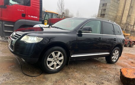 Volkswagen Touareg III, 2010 год, 900 000 рублей, 3 фотография