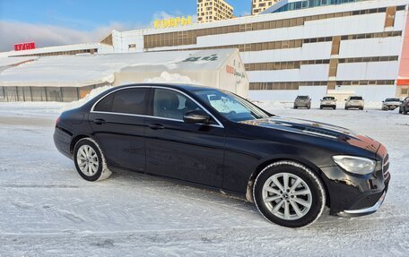 Mercedes-Benz E-Класс, 2021 год, 3 550 000 рублей, 2 фотография