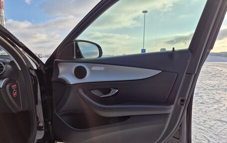 Mercedes-Benz E-Класс, 2021 год, 3 550 000 рублей, 9 фотография