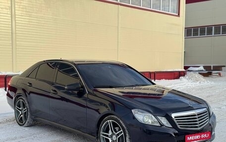 Mercedes-Benz E-Класс, 2010 год, 1 299 000 рублей, 3 фотография