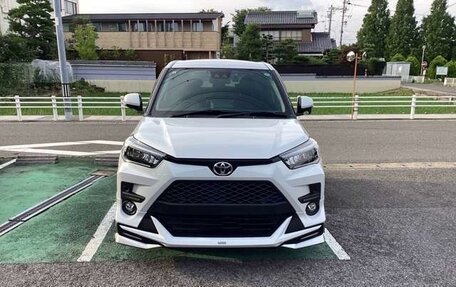 Toyota Raize I, 2023 год, 1 396 000 рублей, 3 фотография